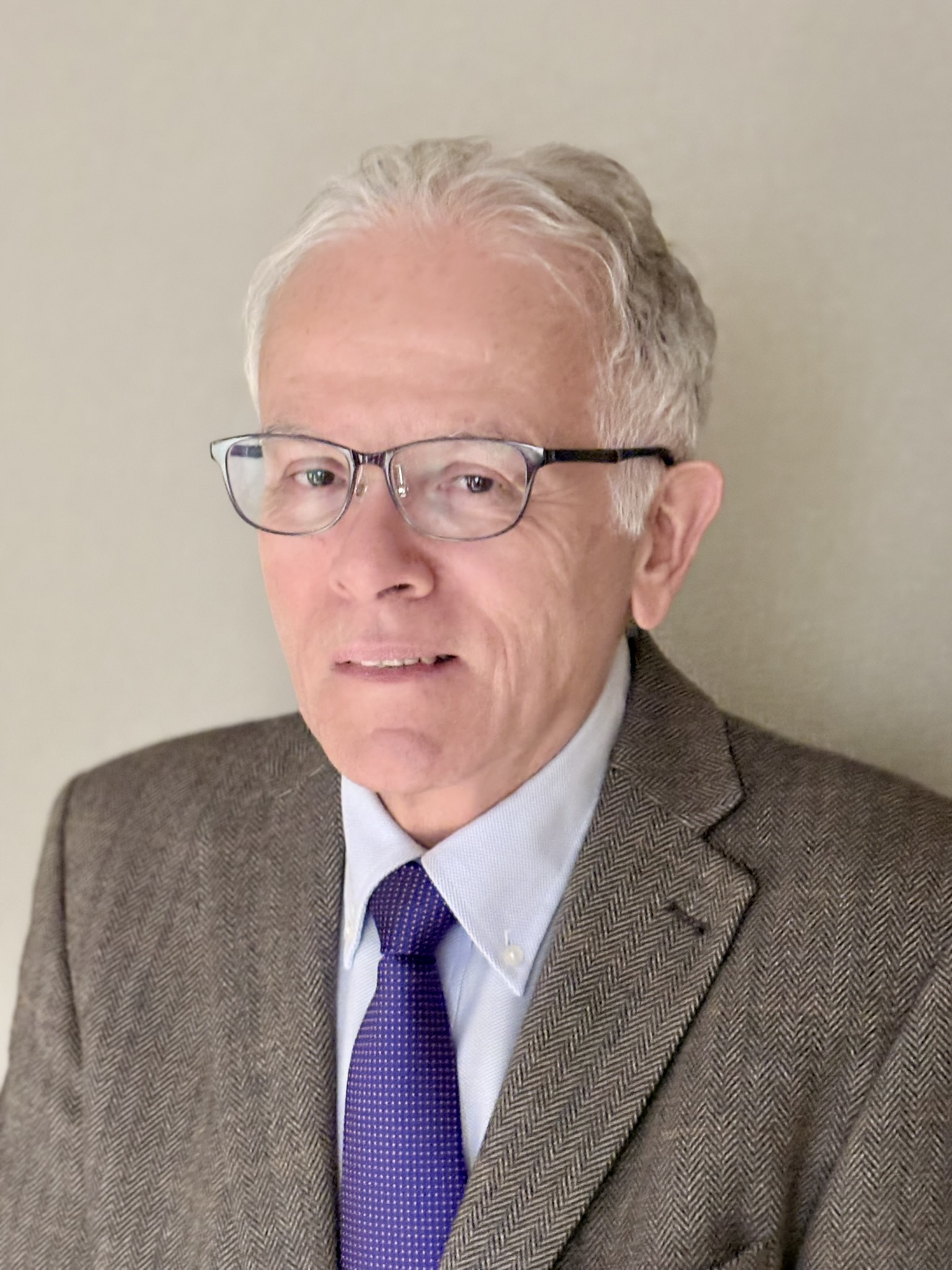 Cesar Macher